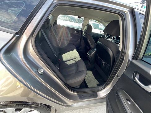Used 2019 Kia Optima LX FWD image 14