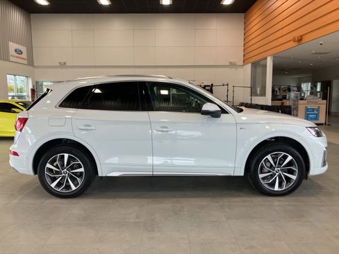 Used 2023 Audi Q5 2.0T Prestige w/ Prestige Package image 4