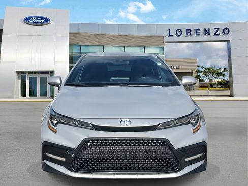 Used 2021 Toyota Corolla SE image 2