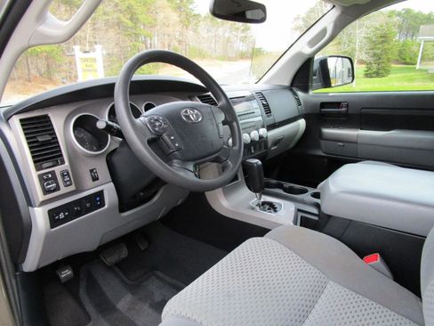 Used 2013 Toyota Tundra 4x4 Double Cab w/ TRD Off-Road Pkg image 14