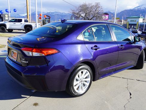 Certified 2024 Toyota Corolla LE w/ LE Convenience Package image 8