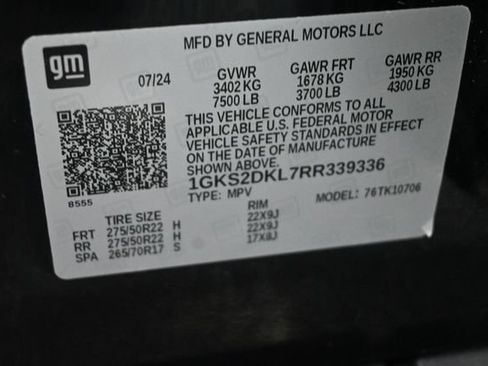 Used 2024 GMC Yukon Denali w/ Advanced Technology Package AWD/4WD image 37