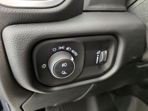 New 2026 RAM 3500 Big Horn AWD/4WD image 18