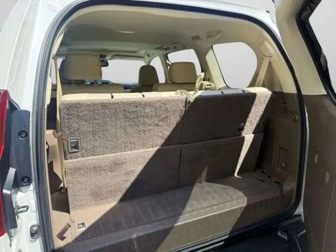 Used 2018 Lexus GX 460 Luxury w/ Sport Design Package image 36