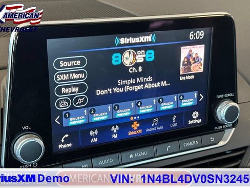 Used 2025 Nissan Altima 2.5 SV FWD image 39
