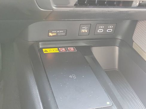 Used 2026 Toyota Camry SE AWD/4WD image 17