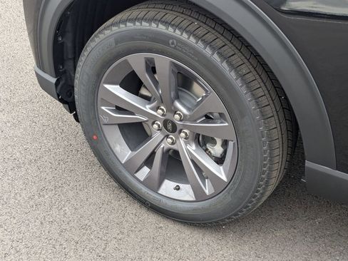 New 2026 Ford Explorer Active AWD/4WD image 33