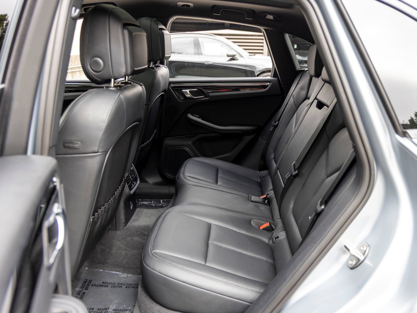 Used 2026 Porsche Macan AWD/4WD image 49