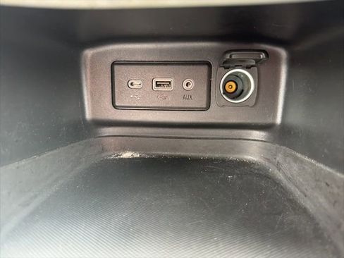 Used 2023 Chevrolet Equinox LT w/ LPO, Floor Liner Package FWD image 27