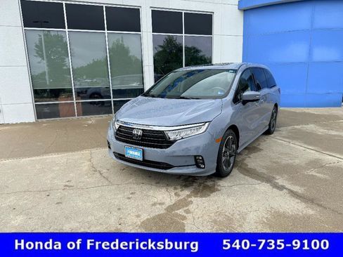 Certified 2024 Honda Odyssey Elite image 2