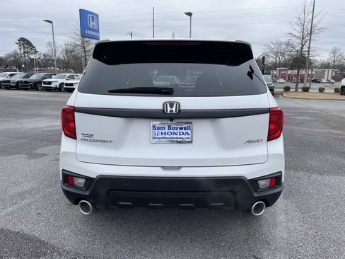 Used 2023 Honda Passport EX-L image 4