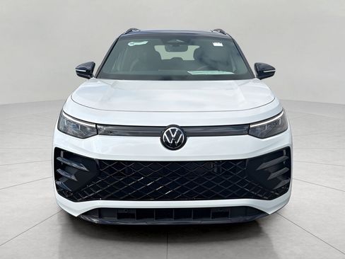 New 2026 Volkswagen Tiguan SE R-Line AWD/4WD image 2