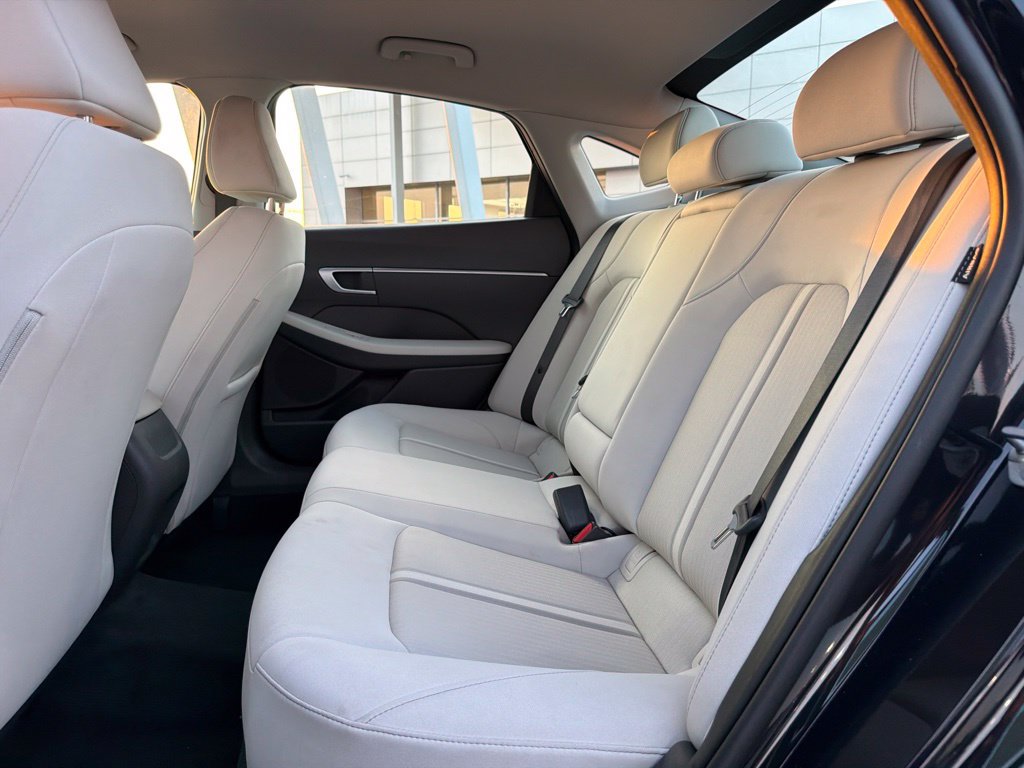 Used 2025 Hyundai Sonata SEL FWD image 14