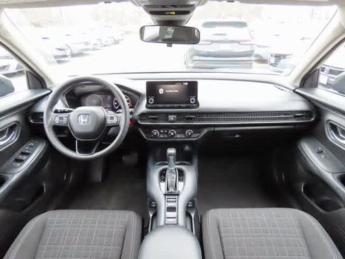 Used 2023 Honda HR-V LX image 17