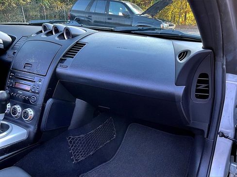 Used 2008 Nissan 350Z Touring image 21