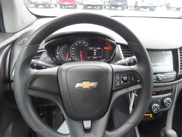 Used 2017 Chevrolet Trax LS AWD/4WD image 30