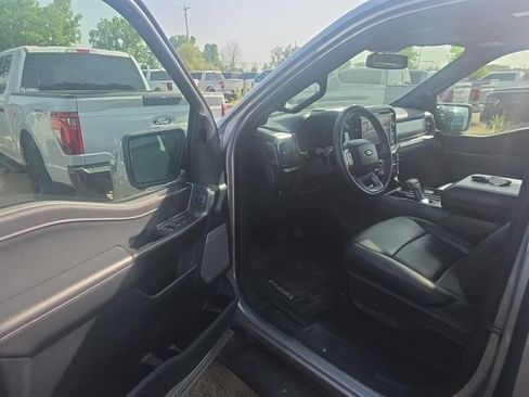Used 2025 Ford F150 Lariat AWD/4WD image 6
