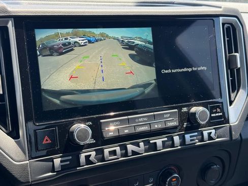 Used 2026 Nissan Frontier SV RWD image 25