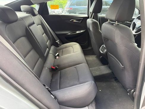Used 2025 Chevrolet Malibu LT FWD image 15