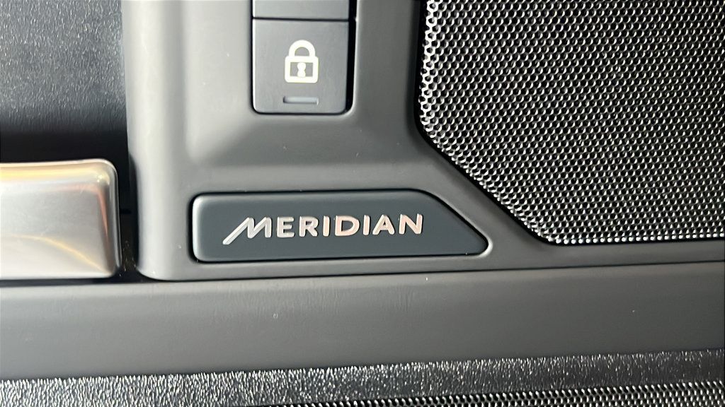 New 2026 Land Rover Defender 110 S AWD/4WD image 23