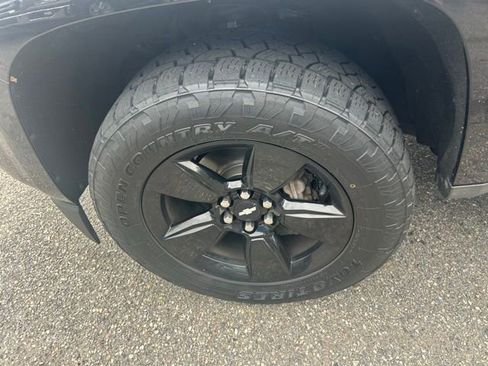 Used 2016 Chevrolet Colorado LT w/ Midnight Edition AWD/4WD image 8