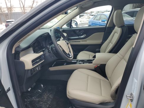 New 2026 Lincoln Corsair Premiere image 12