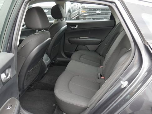 Used 2020 Kia Optima LX image 21