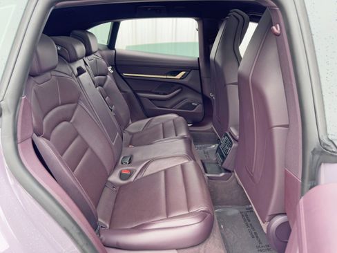Used 2025 Porsche Taycan 4S image 45