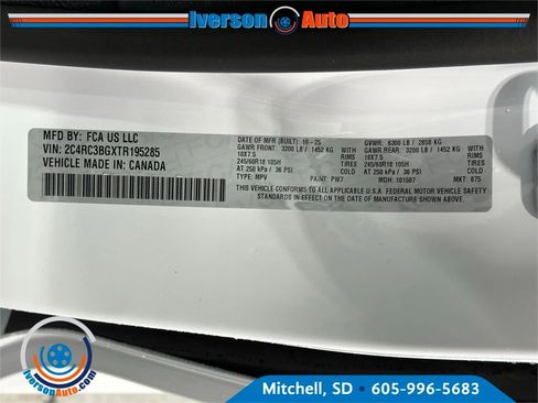 New 2026 Chrysler Pacifica Select image 12