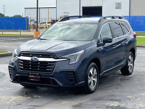 Used 2023 Subaru Ascent Premium w/ Convenience Package AWD/4WD image 5