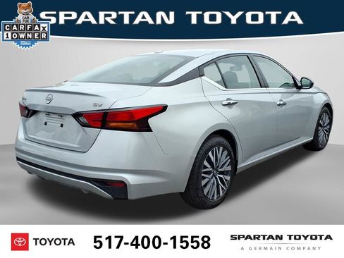 Used 2024 Nissan Altima 2.5 SV FWD image 7