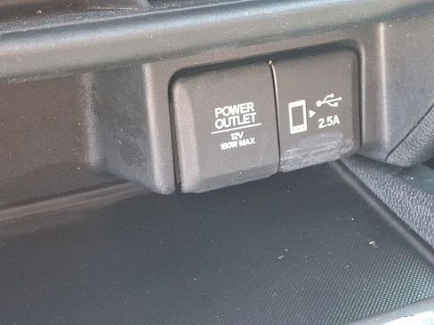 Used 2022 Honda Pilot Sport image 24