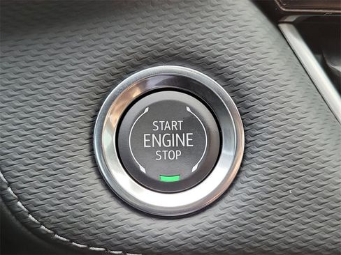 New 2026 Chevrolet Equinox LT image 17