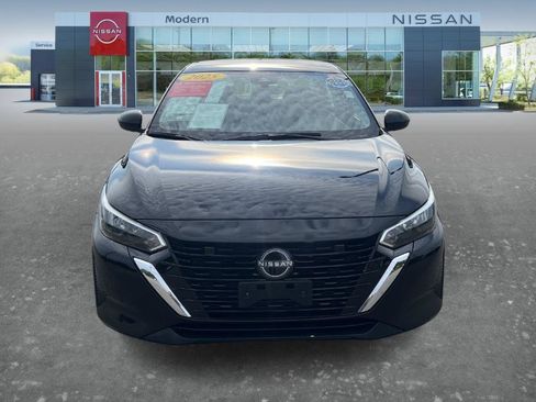 Certified 2025 Nissan Sentra SV FWD image 2