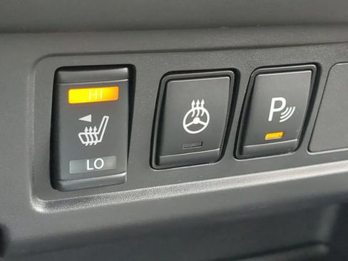 Certified 2024 Nissan Frontier SL w/ Technology Package image 23