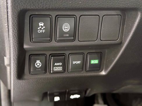 Certified 2021 Nissan Rogue Sport SV AWD/4WD image 18