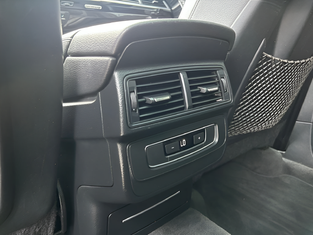 Used 2017 Audi Q7 3.0T Premium AWD/4WD image 21