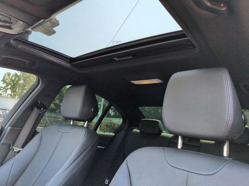 Used 2018 BMW 330i xDrive Sedan AWD/4WD image 28