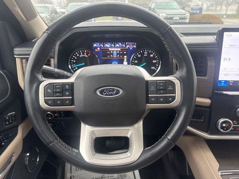 Used 2024 Ford Expedition Max Limited image 18