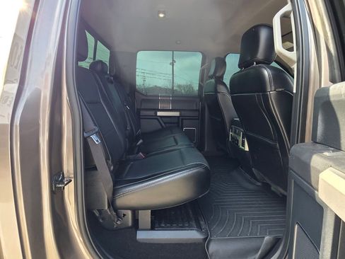 Used 2018 Ford F250 Lariat w/ Chrome Package image 14