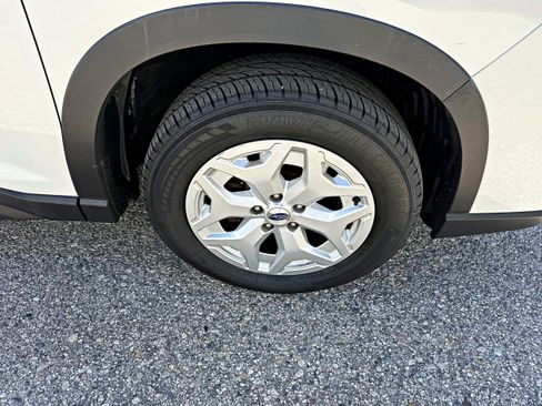 Used 2019 Subaru Forester w/ Popular Package #1 AWD/4WD image 11
