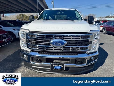 Used 2024 Ford F350 XLT image 2