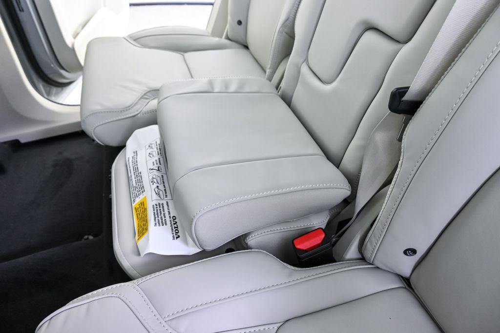 Used 2026 Volvo XC90 B6 Ultra w/ Protection Package AWD/4WD image 22