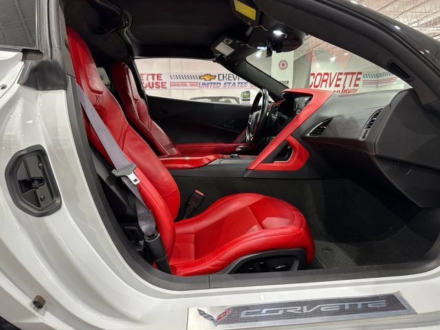 Used 2015 Chevrolet Corvette Z06 w/ 3LZ Preferred Equipment Group RWD image 10