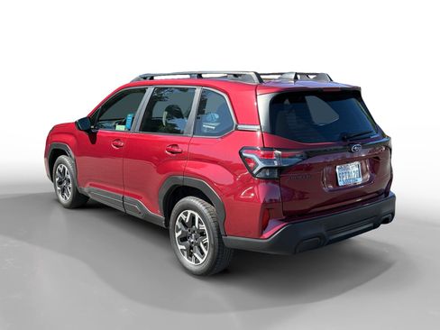 Certified 2025 Subaru Forester AWD/4WD image 3