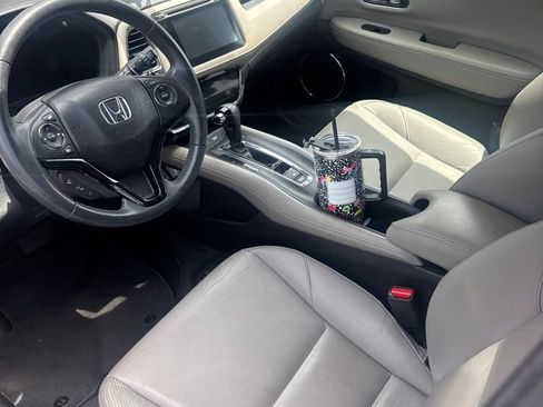 Used 2016 Honda HR-V EX-L image 3