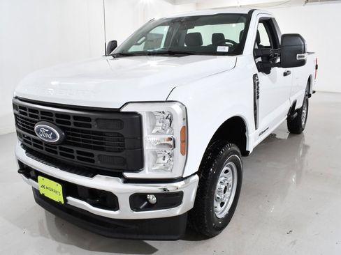 New 2026 Ford F250 XL w/ 360-Degree Camera Package image 2