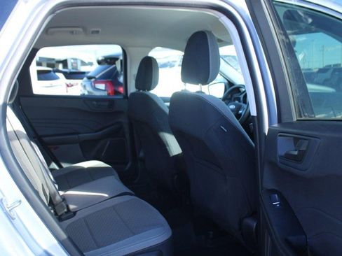 Used 2022 Ford Escape SE image 13