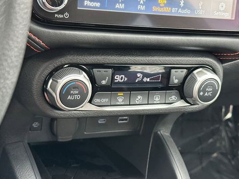 New 2025 Nissan Versa SR w/ Trunk Package image 19