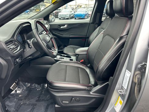 Certified 2024 Ford Escape ST-Line Select w/ Tech Pack #1 image 6